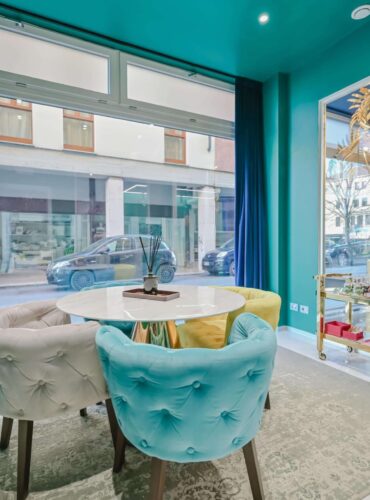 interni uffici favetta salottino colorato